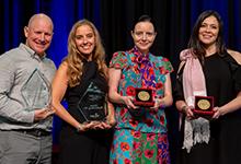 SPU的四位获奖者在2020年返校节校友颁奖晚宴上受到表彰.